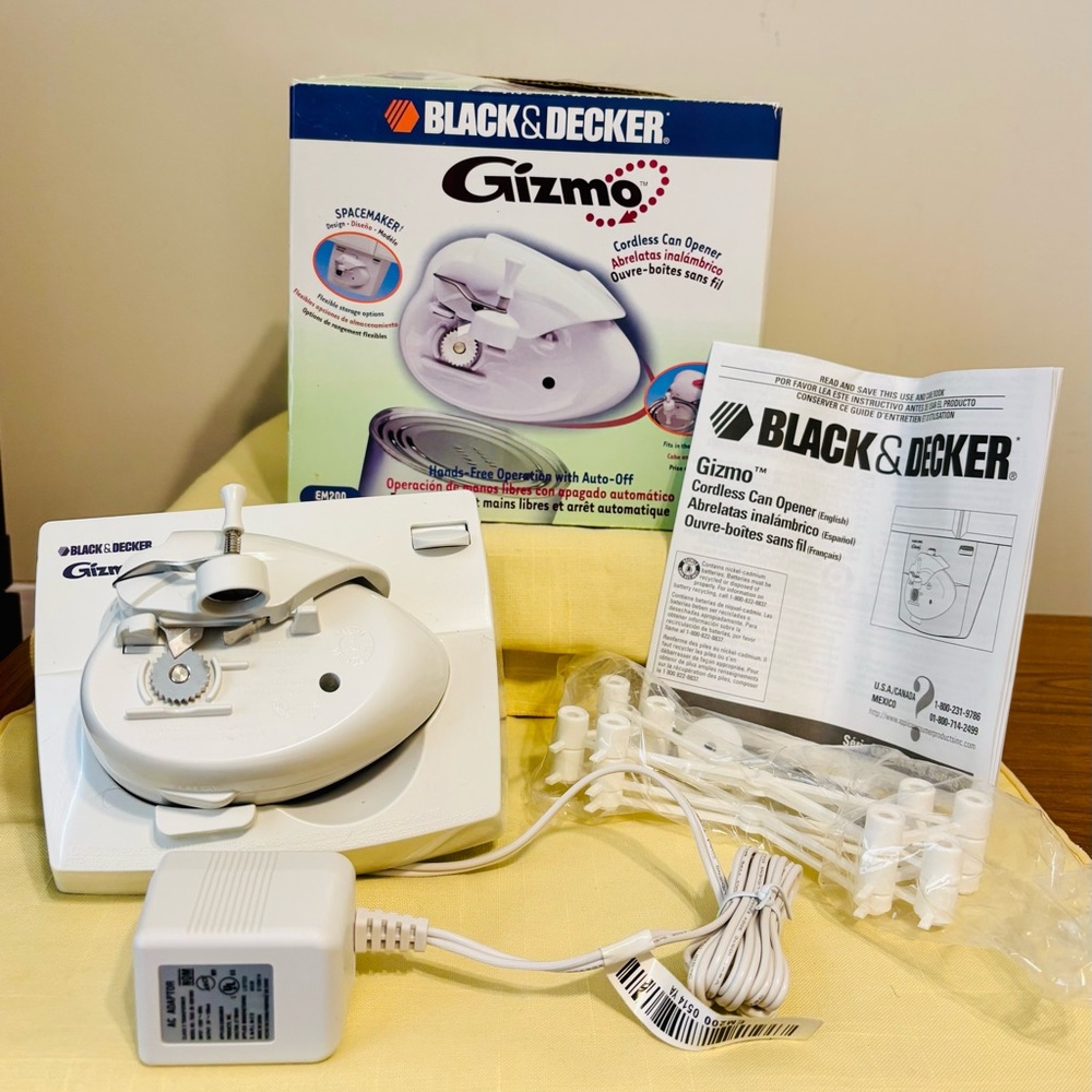 Black & Decker Gizmo Cordless Can Opener EM200 New Open Box. Amazon Price $128